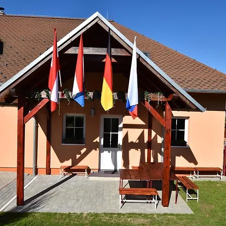 Lipno Serafin Casa de hóspedes 4*