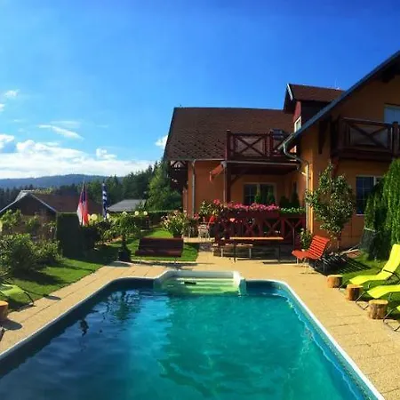 Lipno Serafin Casa de hóspedes 4*
