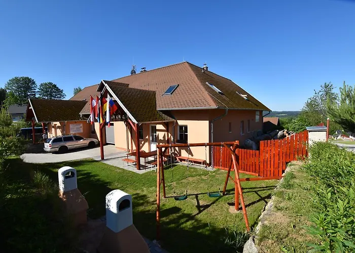 Konukevi Lipno Serafin 4*